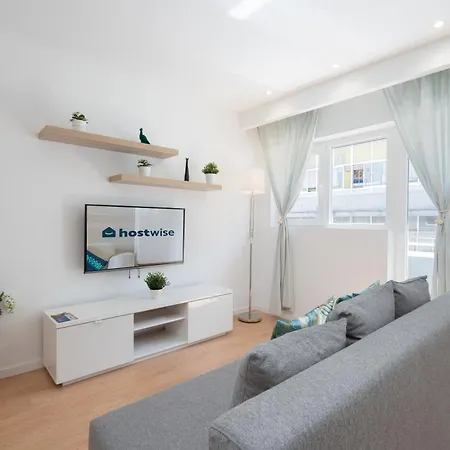 Host Wise - Sweet Sunny Flat With Balcony Вила-Нова-ди-Гая