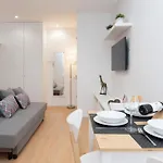 Host Wise - Sweet Sunny Flat With Balcony Vila Nova de Gaia