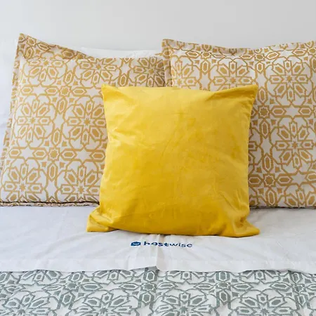 Lejlighed Host Wise - Sweet Sunny Flat With Balcony
